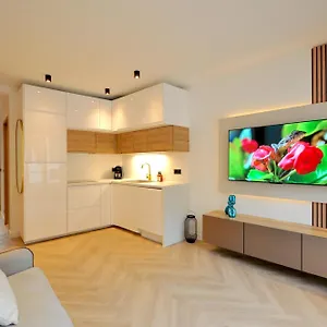 Monaco # - 6 Persons - 2 Bedrooms - Full Renovated - Private Parking - Full Clim - Hypercenter - And Sun Apartment